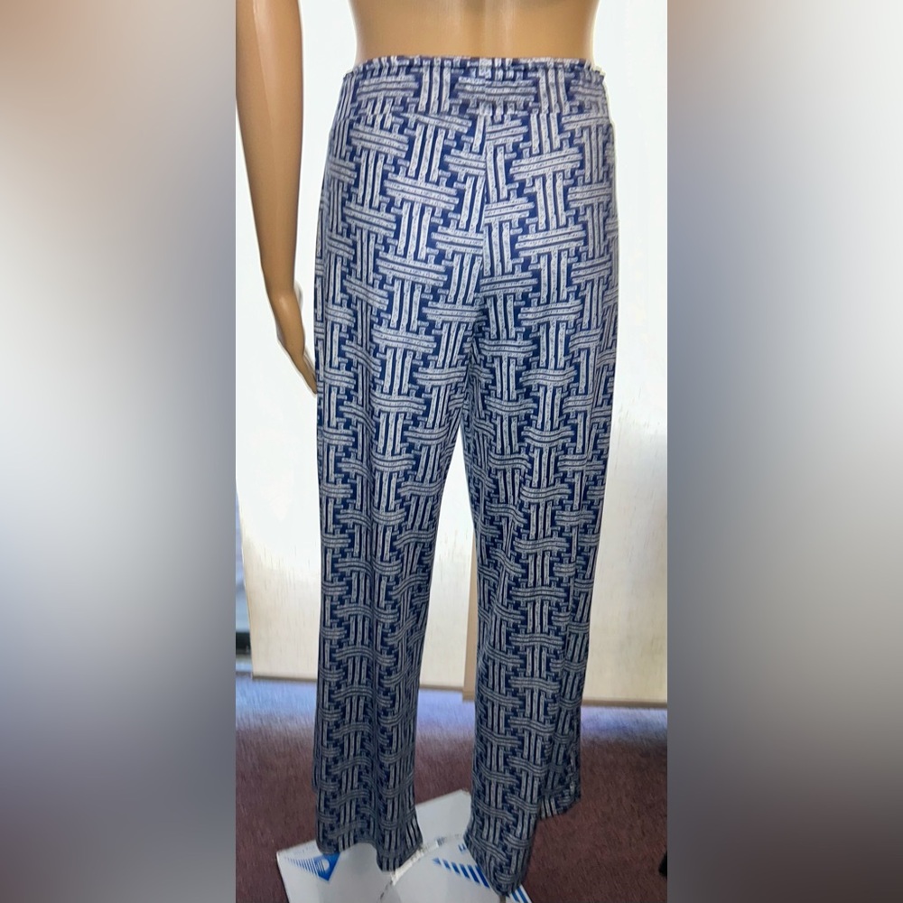 Top it Off, blue & white, pajama bottoms. Sz M/L